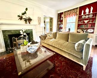 Sherrill Wood and Glass coffee table, antique blue and white, chinoiserie urns, Imari, antique beaded pillows