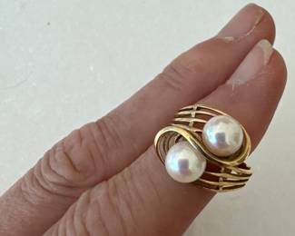 14 kt pearl ring