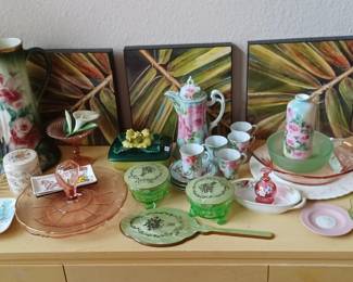 Vintage Accessories...Uranium Glass Dresser Set