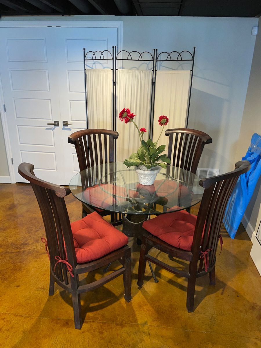 Kirkwood Estate Sale by PIYP in Saint Louis, MO starts on 6/7/2024