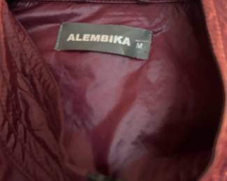 Women's clothing size L-XL, brands like Johnny Was, Ambelika, Desigual, Eddie Bauer