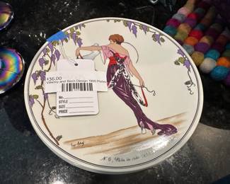 Villeroy and Boch Design 1900 Plates