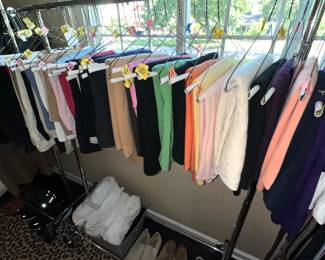 MANY BROOKS BROTHERS SWEATERS