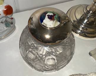 Inkwell with bulldog enamel top