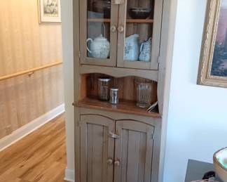 Nice cupboard 