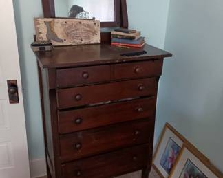 Vintage chest of drawers with swivel mirror 