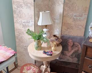 Another four panel screen
Foot stools 
Pottery 
And other art