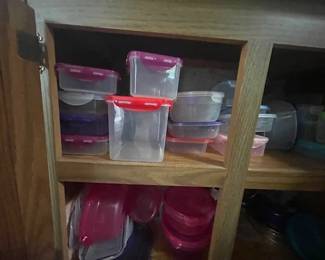 Lock storage containers