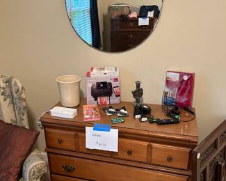 Small dressers and assorted electronics