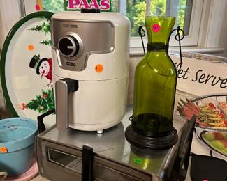 Air Fryer, Candle decor, and Vintage Sears Kenmore Oven/Broiler with Fold Down Handle