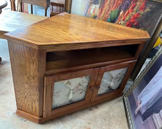 Corner TV Cabinet with Decorative Glass Cabinet Doors