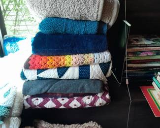 afghans, quilts, throws