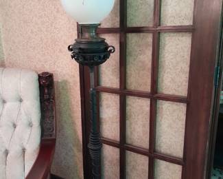 Gas lamp on cast iron pedestal