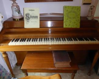 Story and Clark piano