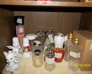 salt and pepper shakers