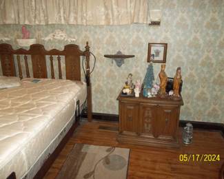 king bed that is adjustable with matching dresser, chest of drawers and nightstand