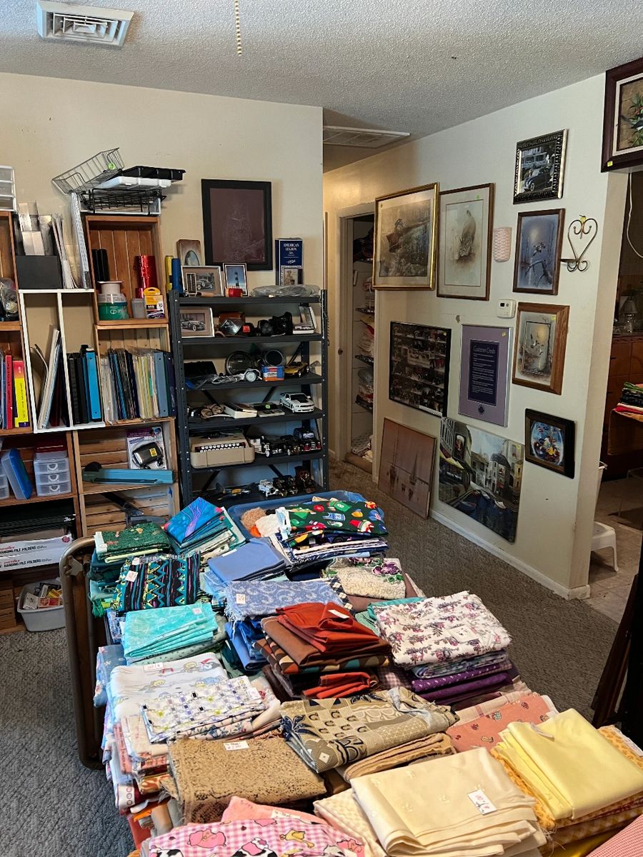 Estate Sale 50 Off (See Description) Quilter's... starts on 5/23/2024