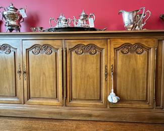 Vintage Drexel Heritage Buffet / Sideboard. 