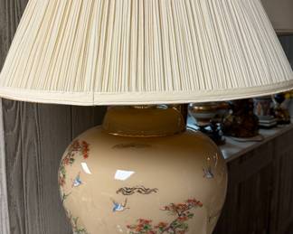 Vintage Asian-Motif Gourd-Style Table Lamp. Photo 1 of 2. 