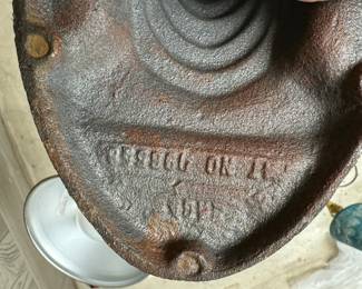 Vintage Steampunk Mid-Century Cast Iron Gooseneck Lamp. Photo 2 of 3. 