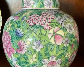 Chinese Reproduction Ginger Jar with Lid. Measures 9" H x 7" W. Photo 1 of 2. 