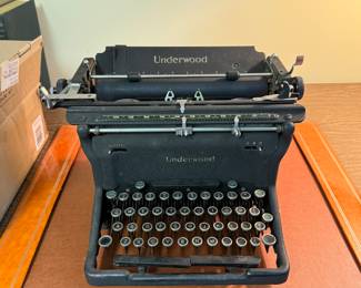 Vintage Underwood Typewriter. 