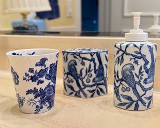 Vanity / Bathroom Set. 