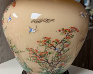 Vintage Asian-Motif Gourd-Style Table Lamp. Photo 2 of 2. 