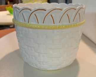 Vintage Lattice Cachepot. Photo 1 of 3.