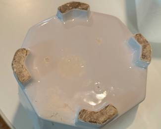 White Cachepot. Photo 3 of 3. 