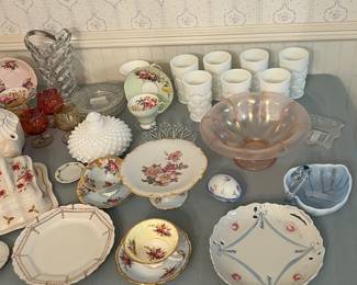Fenton rose bowl, milkglass tumblers