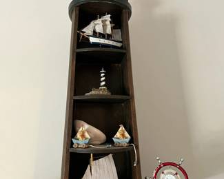 00lighthouse sshelf