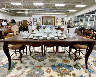French country dining table. This table is great!