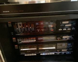 Sanyo stereo system