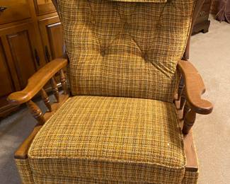 Vintage rocker/recliner