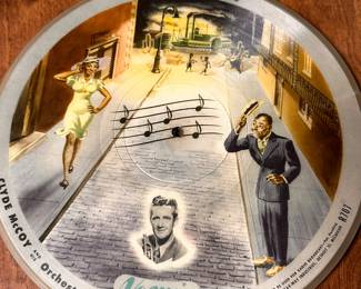 These VOGUE PICTURE DISKS are in excellent condition! No Chips or Cracks! VIBRANT COLORS! 