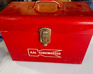 FANTASTIC Vintage Kal Tunemaster Tune Up Kit! Comes with all original parts and books! Metal Carrying case! 