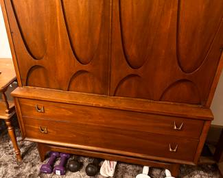 Got the keys on Monday Aug 5th. Here are pics of the initial walk through.  Great vintage items from every category! More pics coming daily as we start to unpack this huge sale! 