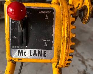 Mc Lane Edger! Briggs and Stratton Engine! 