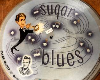 These VOGUE PICTURE DISKS are in excellent condition! No Chips or Cracks! VIBRANT COLORS! 