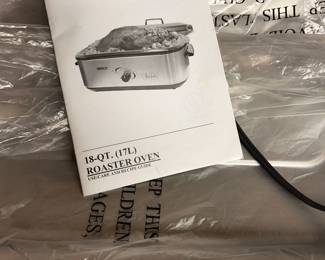 BRAND NEW! Never used 18qt Nesco Roaster! 