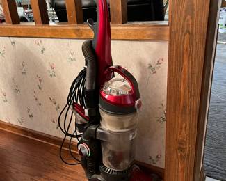 Serviceable vacuum cleaner