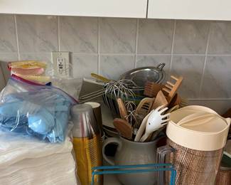 Misc kitchen utensils