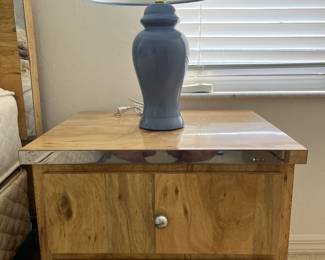 Mid century modern- qty 2 nightstands