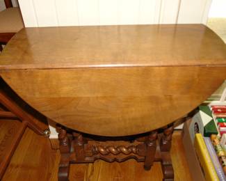 Oak drop leaf table with barley twist legs