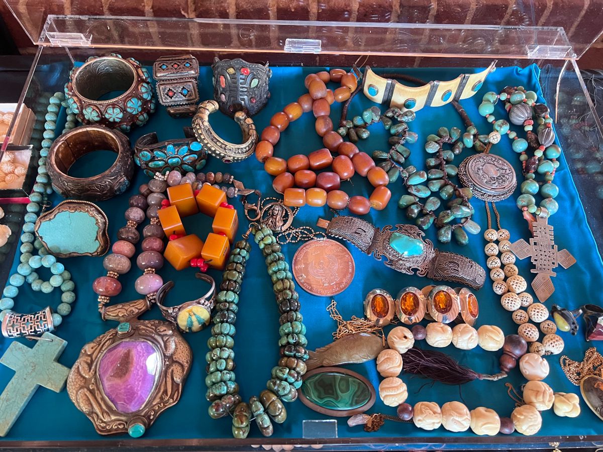 Gorgeous unique gems, bakelite, Native American, Fine jewelry, Chinese, Jade, Pearls galore!