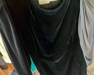VINTAGE VALENTINO - I'M BUYING THIS ONE! NEXT PHOTO PLEASE!