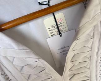 DIANE VON FURSTENBERG WITH TAGS - BEACH COVER-UP