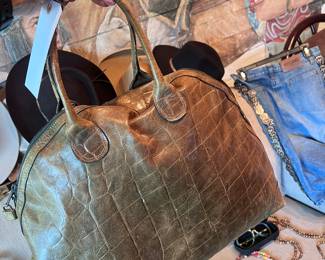 VINTAGE LEATHER TOTE