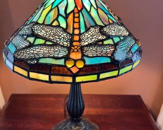 Tiffany style dragonfly lamp